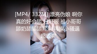 一个小哥玩三个少女萝莉精彩4P，全程露脸真他么禽兽，享受小渣女们的口活服务，轮草爆草抽插还玩道具射嘴里