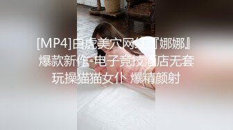 妹子打车跟司机吐槽前男友不持久，司机说他半小时，于是妹子就在车上给司机口了