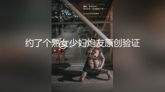 颜值不错长发少妇居家夫妻啪啪，毛毛浓密侧入抽插猛操非常诱人，很是诱惑喜欢不要错过