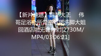 良家美少妇露脸一个人在家偷偷的发骚，全程露脸化妆台前脱光揉奶玩逼，口活棒插进逼逼里了浪叫呻吟，好刺激