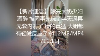 浴室里的缠绵，女友不停歇的口交体验