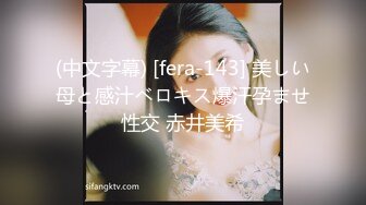 Ria 久留美非常适合这个角色扮演角色。长得和原来的角色很像，太不可思议了！