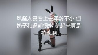 骚娘子在家露脸跟大哥激情啪啪，全程露脸衣服都没脱完就被猴急的大哥按在厨房草了，边干边脱深喉大鸡巴真骚